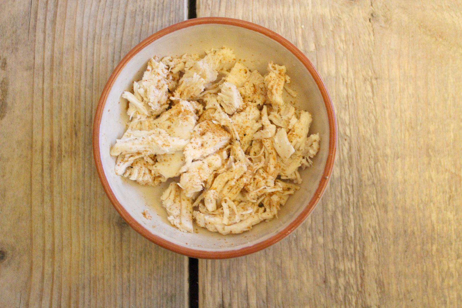 Wrap met kip, ijsbergsla en taugé Lekker en Simpel